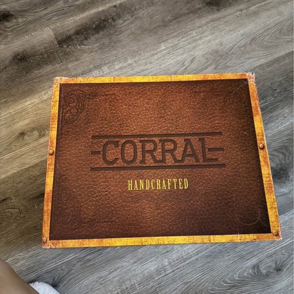 Corral Boots - Picture 2 of 5